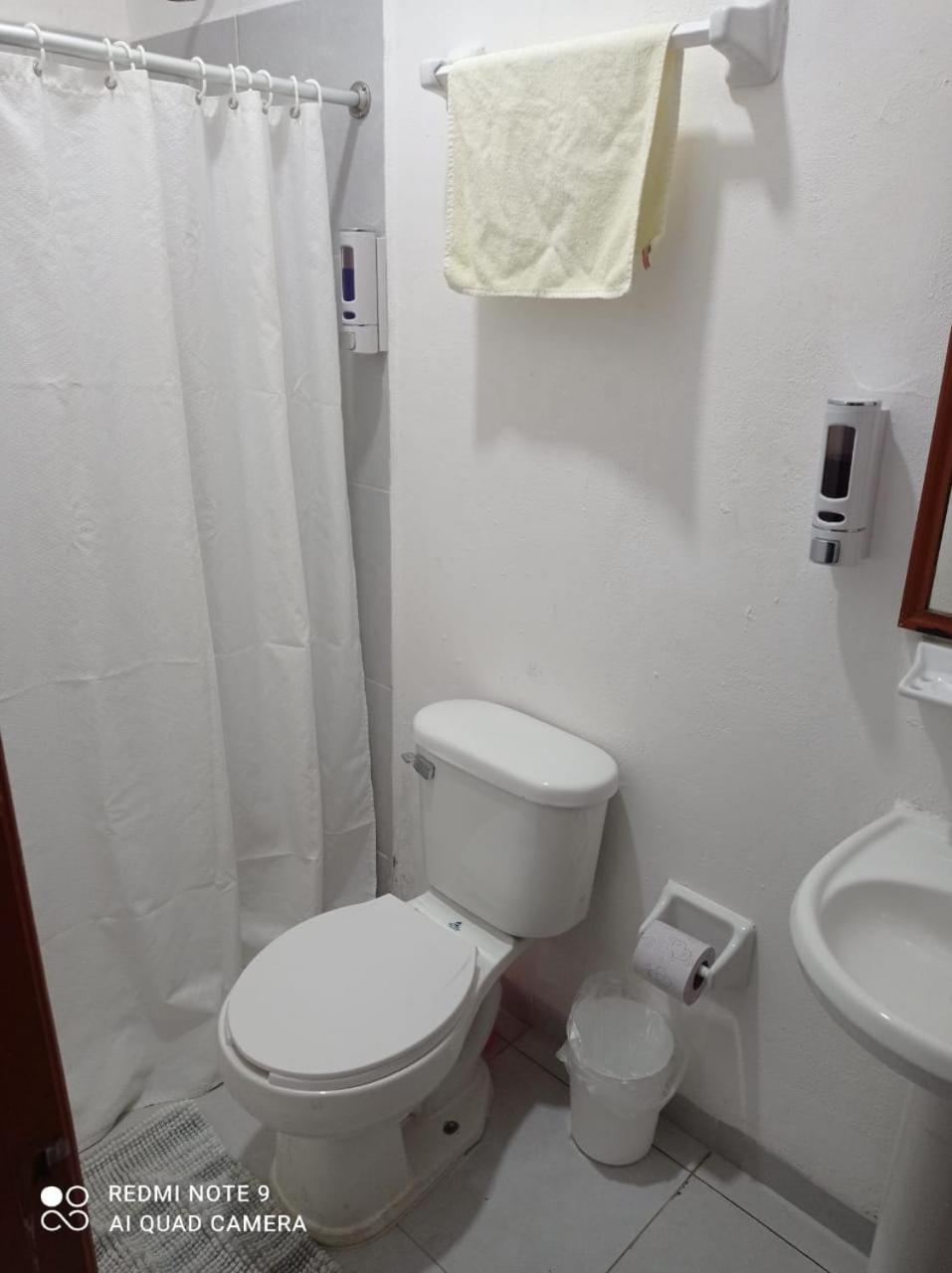 Casa De Huespedes Taino Bed & Breakfast Канкун Екстериор снимка