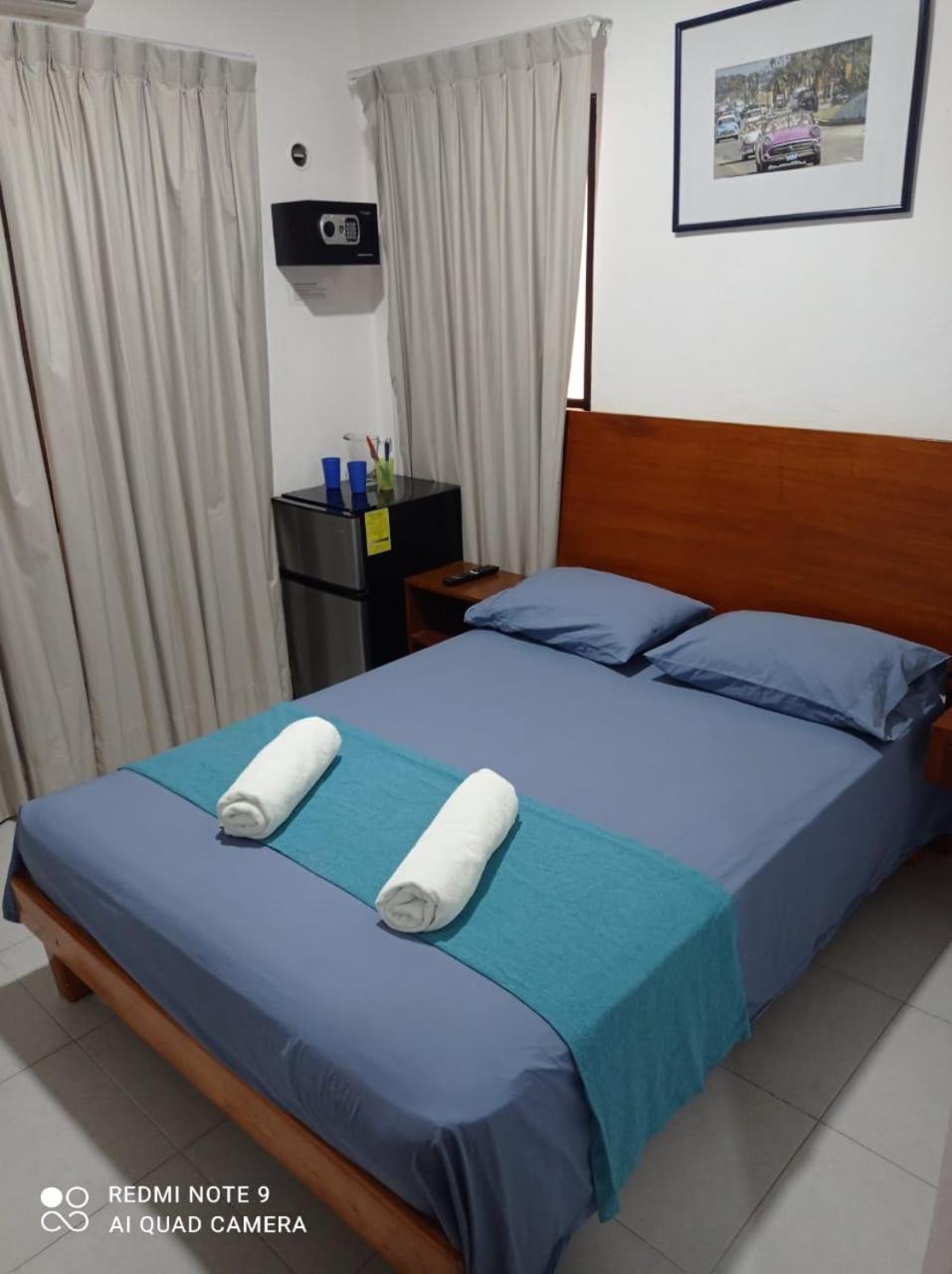 Casa De Huespedes Taino Bed & Breakfast Канкун Екстериор снимка